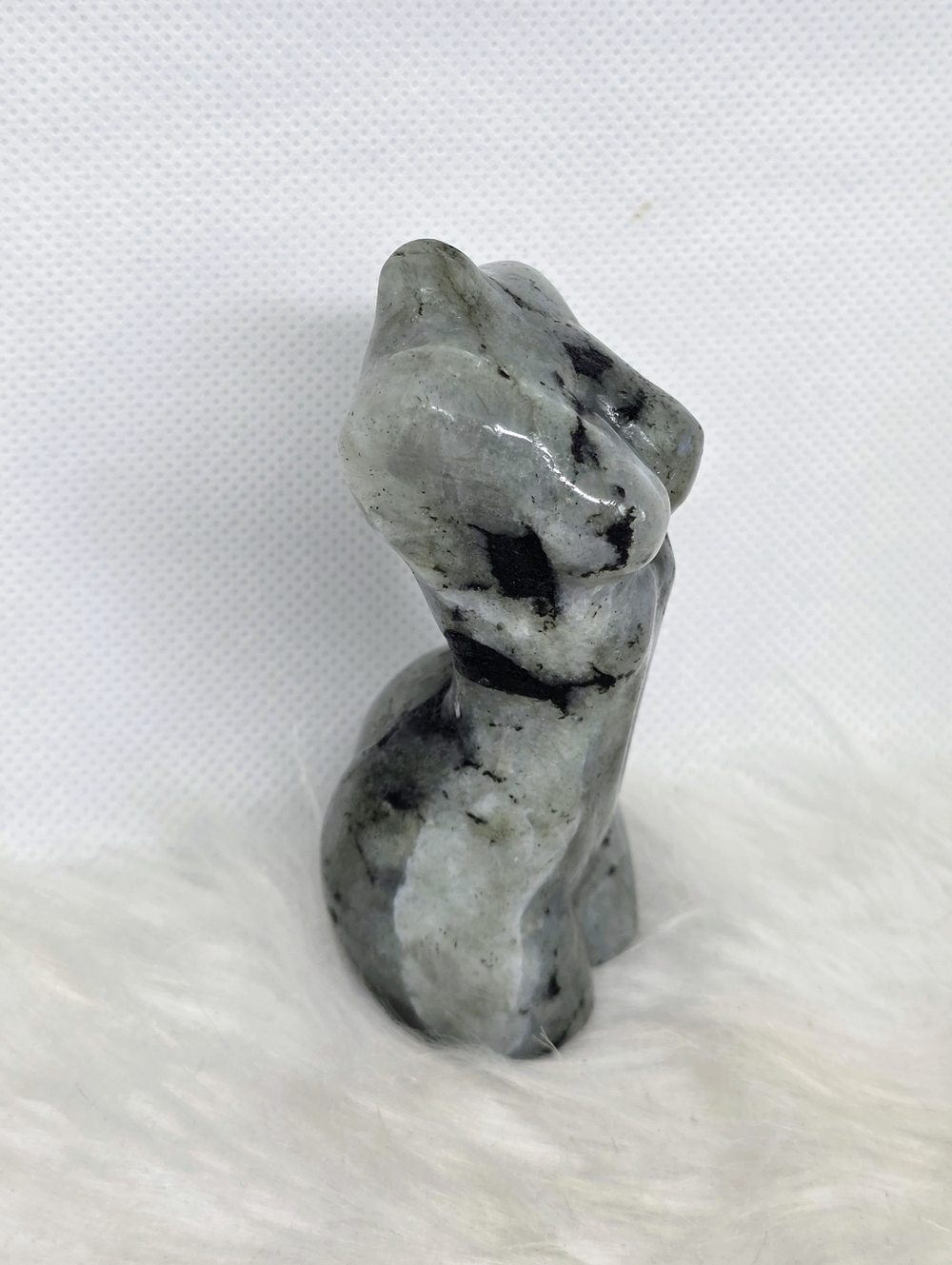 ✨ Labradorite Goddess Torso Carving | Flashy Mystical Feminine Figure | 3.13” ✨ - Picture 3 of 7